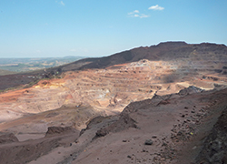 ブラジル MUSA鉄鉱山