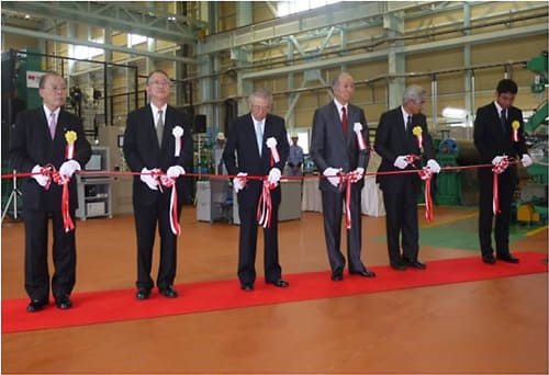 左から、鹿島建設(株)専務執行役員東北支店長 赤沼聖吾様、SSC社長 谷本豊治、関包スチール社長 谷本隆広、住友金属 相談役 下妻博、住友金属プラント社長 田中丸和男、(株)協和製作所 代表取締役 天明佳幸様
